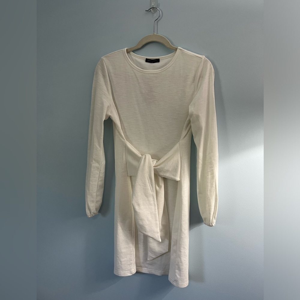 Pretty Garden White Dress Size Small